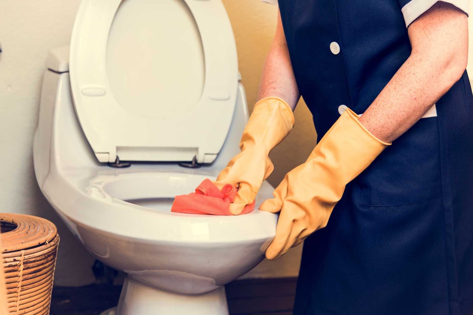 Cần cọ rửa toilet thường xuyên để viên tẩy phát huy hiệu quả vượt trội